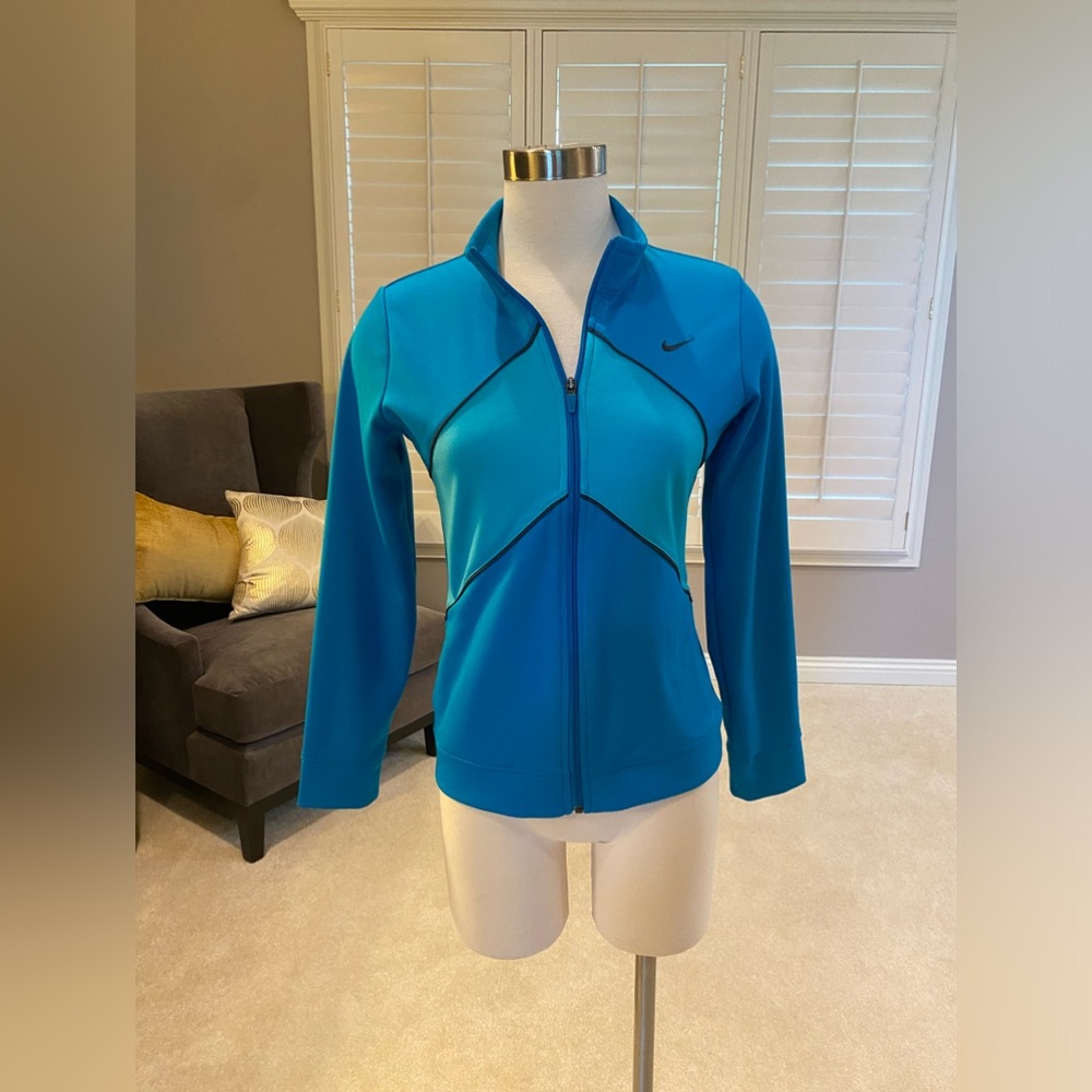 Nike Dri Fit Jacket (Size XL)